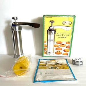Cookie Maker Press Biscuits Machine with 18 Aluminum Discs